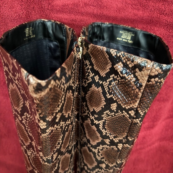 ANTONIO MELANIE Dark Brown  Python Snake Patent Leather  Boots SZ 8M Orig. $198 - Picture 2 of 10